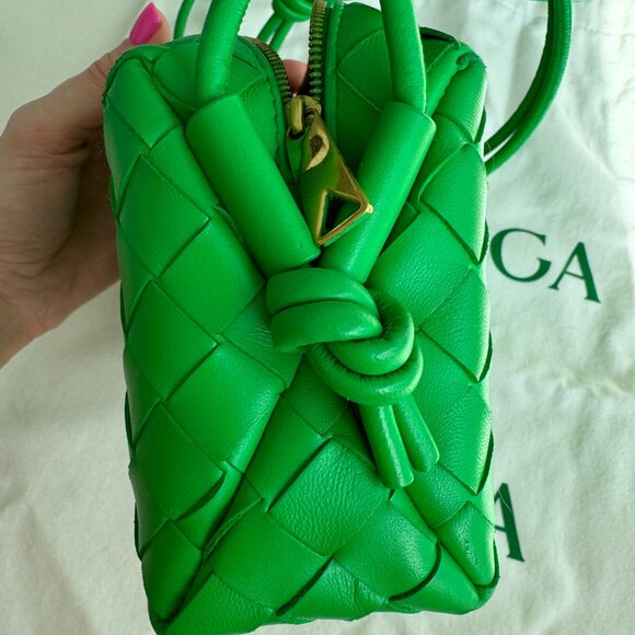 Bottega Veneta Mini Loop camera bag green parakeet - Picture 6 of 11